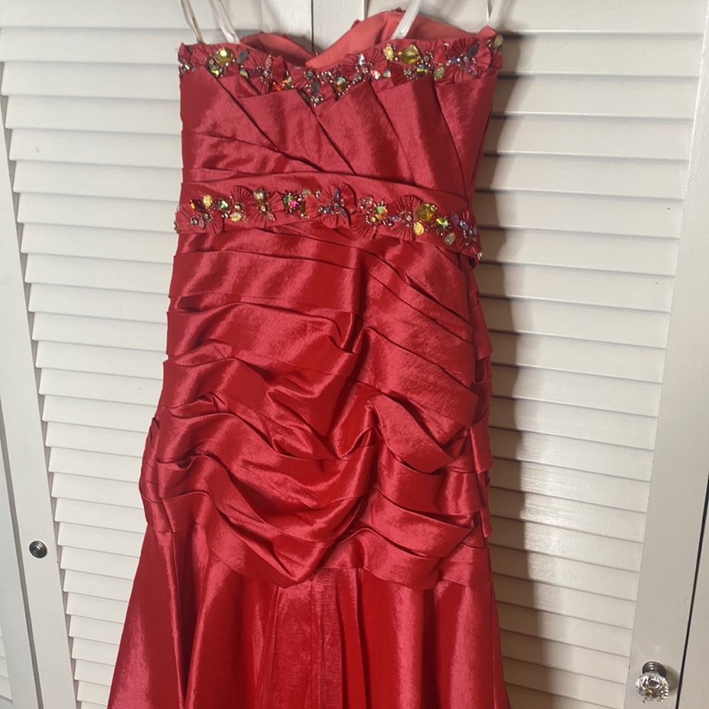 Riva Designs Red Strapless Prom Dress - Picture 5 of 11